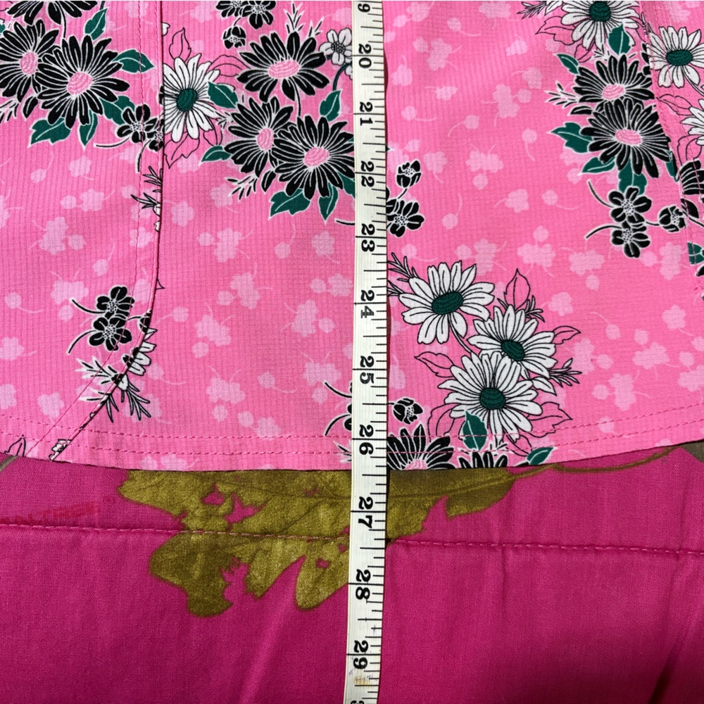Heart Soul Floral Scrub Top - Picture 6 of 7